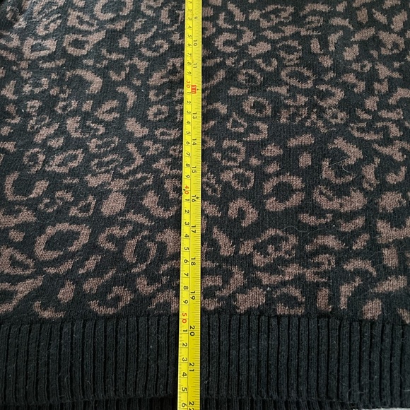 Free People Cheetah Sweater Top - Picture 6 of 7